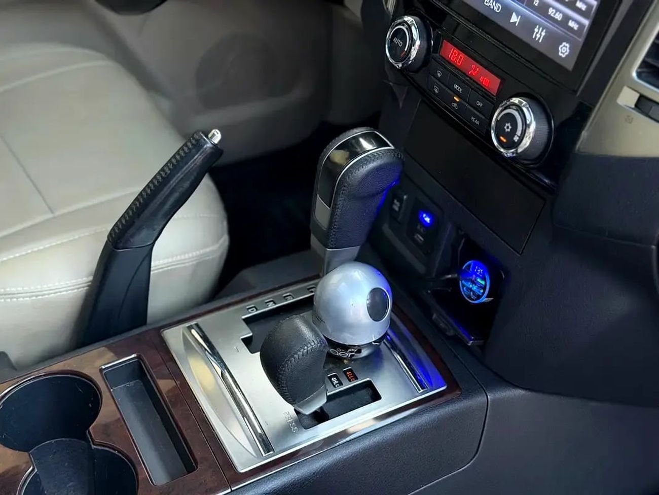 ميتسوبيشي باجيرو 7-SEATER | GLS | 3.8L V6 4WD | | GCC SPECS
