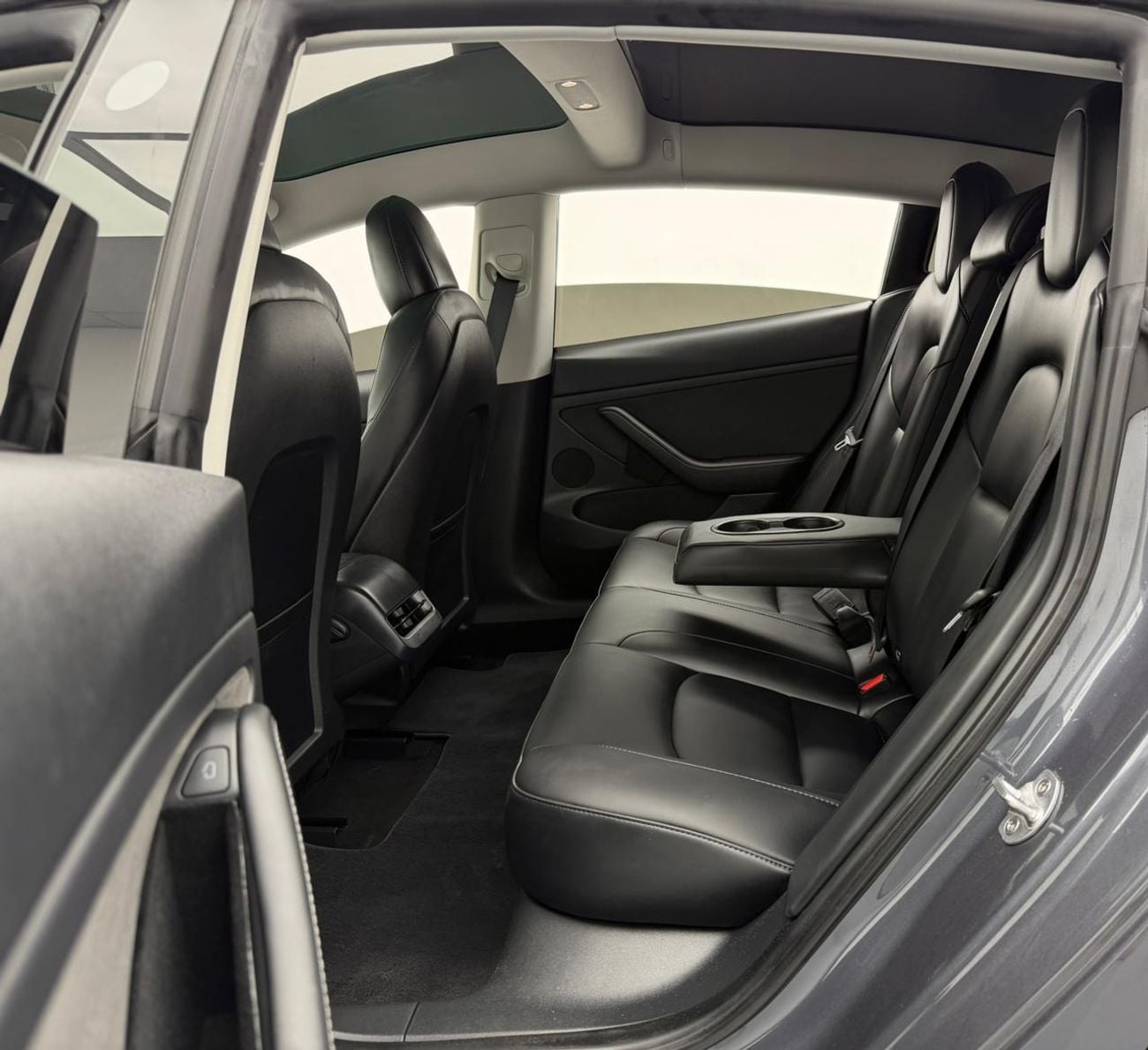 Tesla Model 3 LONG RANGE