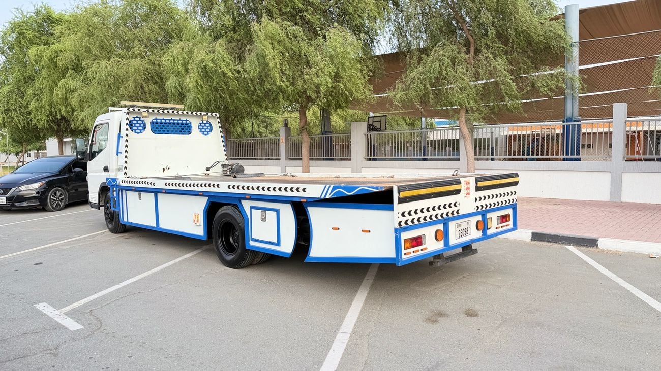 Mitsubishi Canter STANDARD