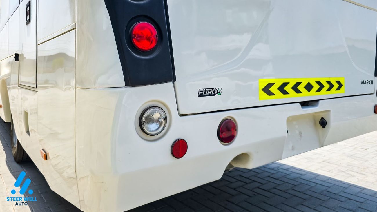 ميتسوبيشي فوسو بي إيه Bus محرك ديزل سعة 4.0 لتر | ناقل حركة يدوي بست سرعات مع نظام ABS | معيار يورو 5 | مواصفات خليجية | حافلة