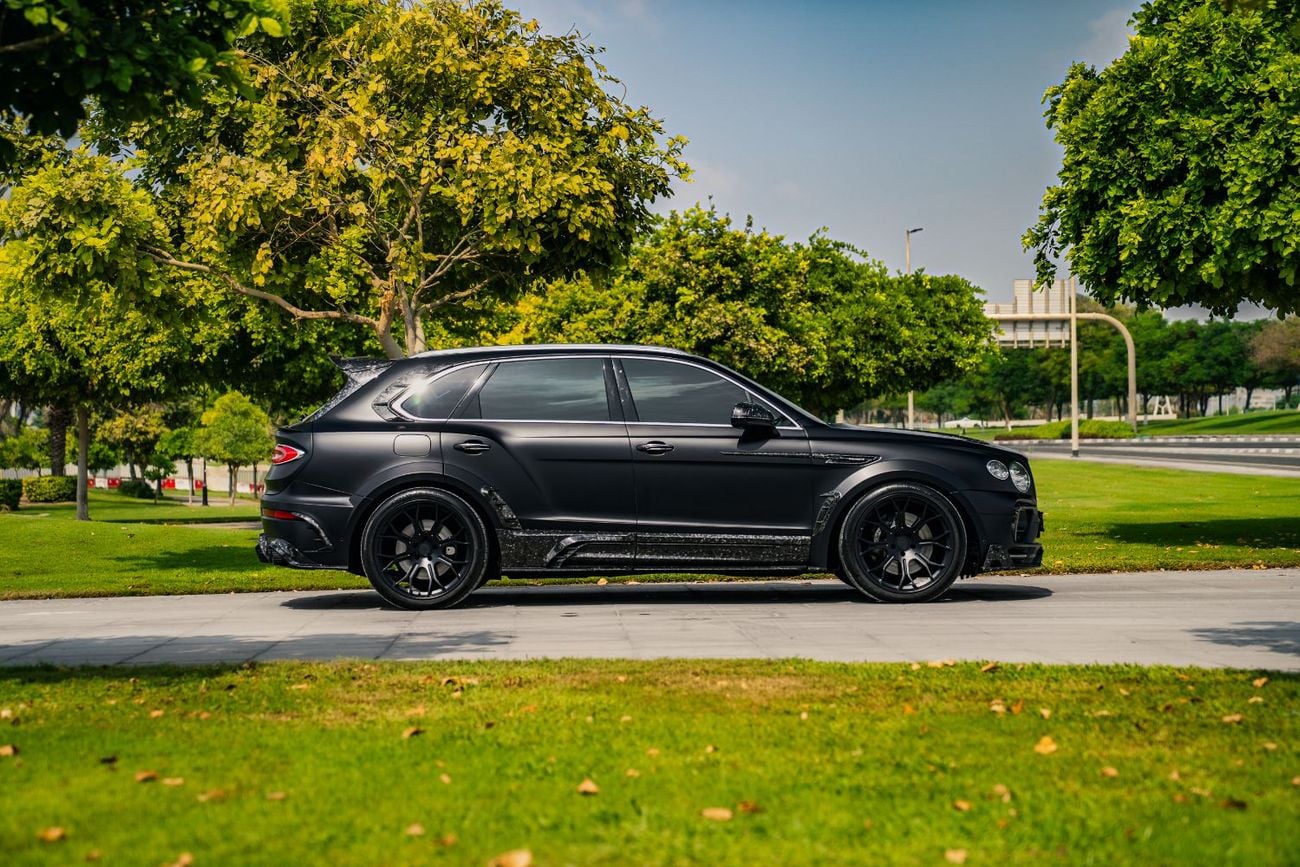 Bentley Bentayga S Fully loaded Original paint No accident with Service History completely covered by PPF