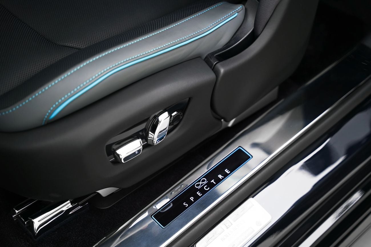 Rolls Royce Spectre STANDARD