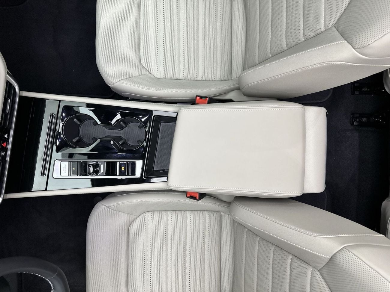 Volkswagen Teramont COMFORTLINE (Facelift 2) | 27,100 AED SAVINGS from New Car | Next-Gen Infotainment & Family
