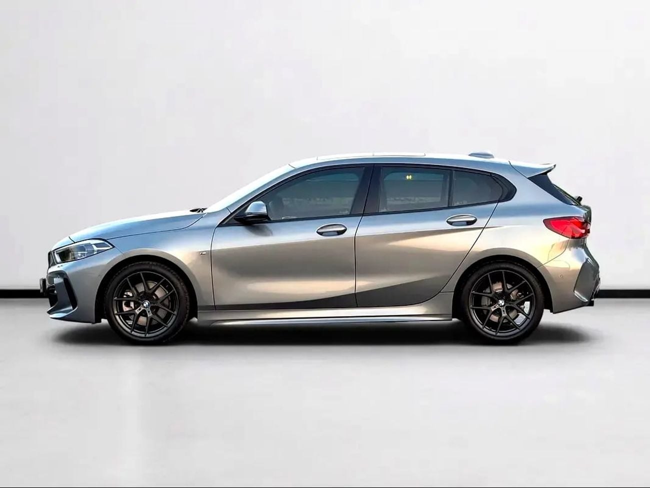 بي أم دبليو 120i M SPORT AGMC WARRANTY & SERVICE CONTRACT