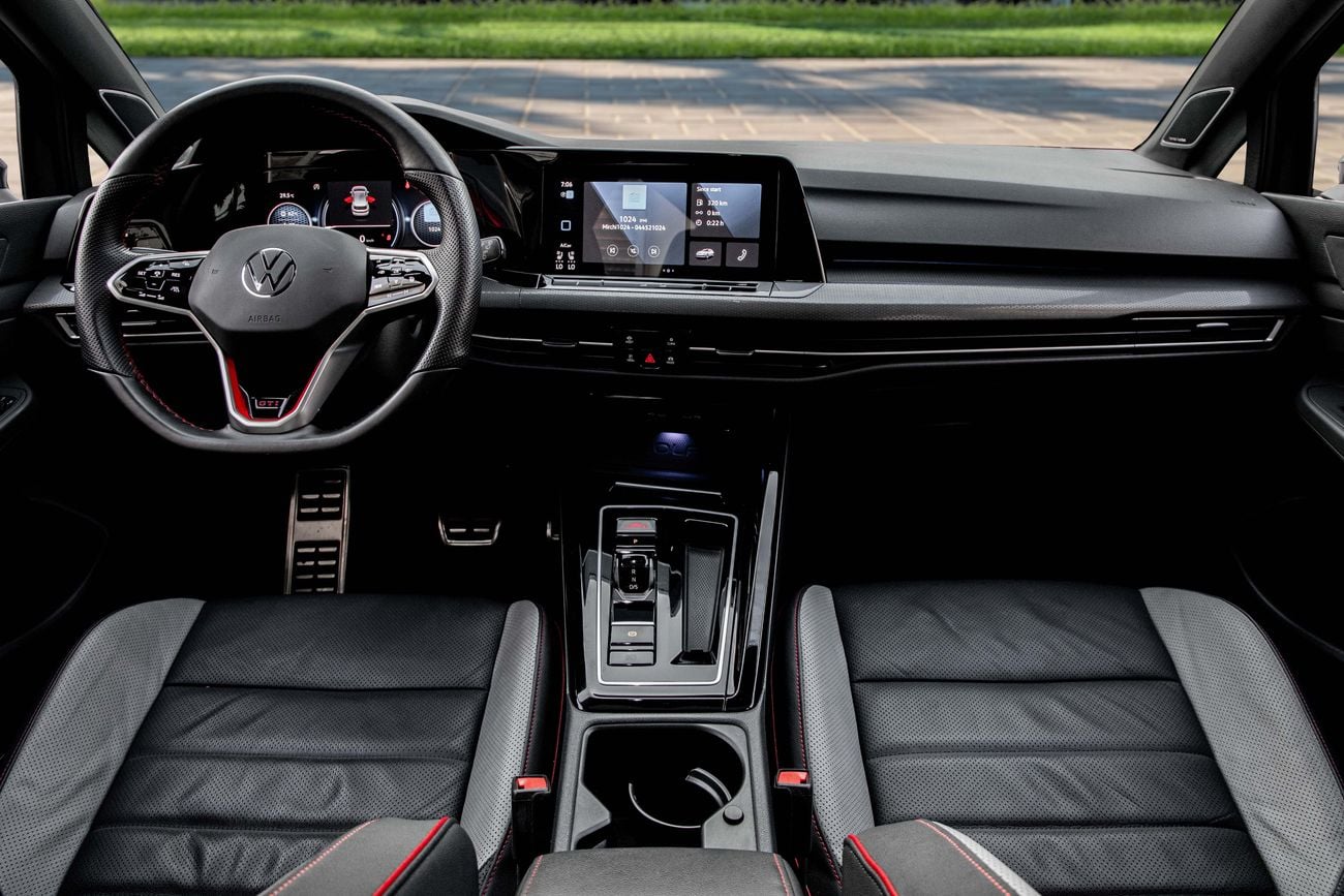 Volkswagen Golf GTI P2 | 2,644 P.M | 0% Downpayment | Amazing Condition!
