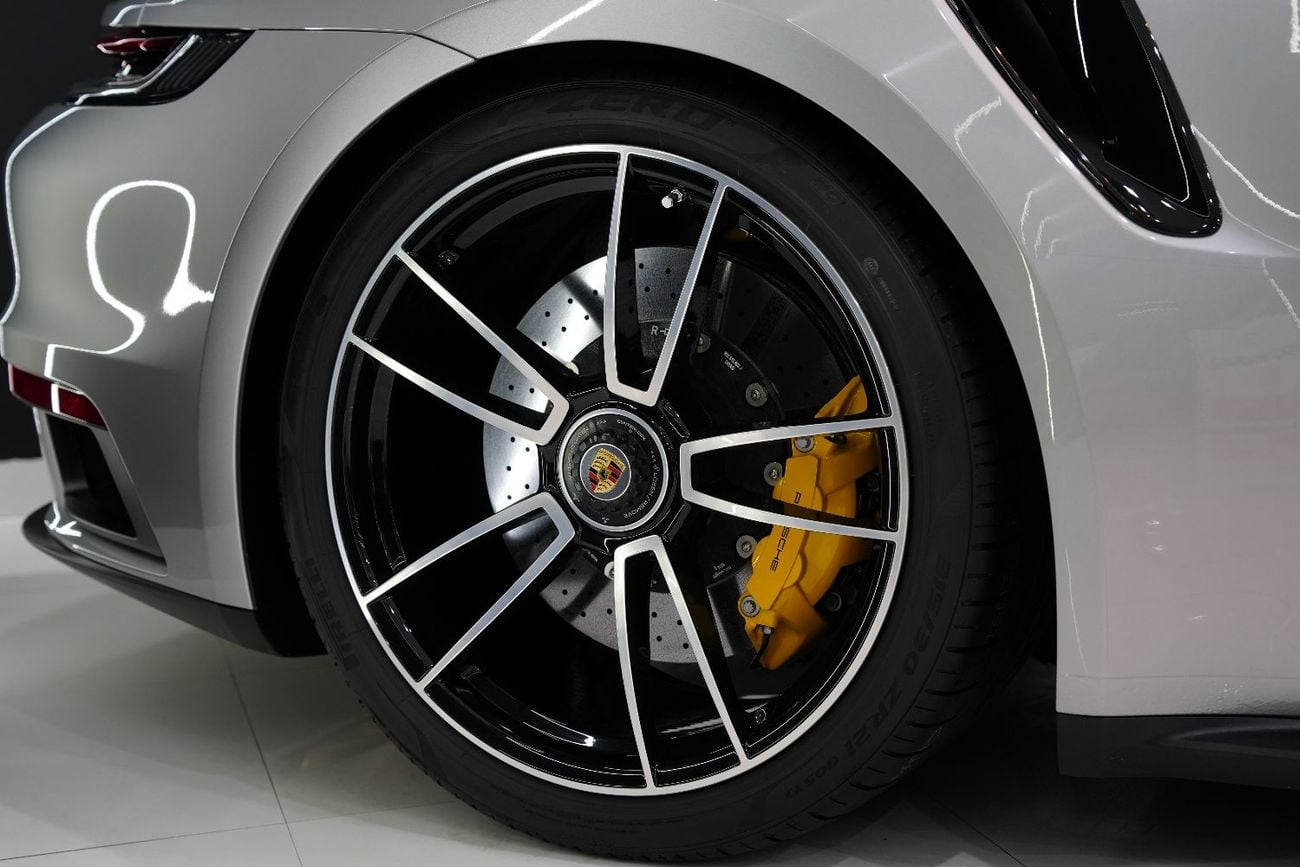Porsche 911 TURBO S Coupe, Ceramic Brakes, Lifting System, Carbon Fiber Interior!!