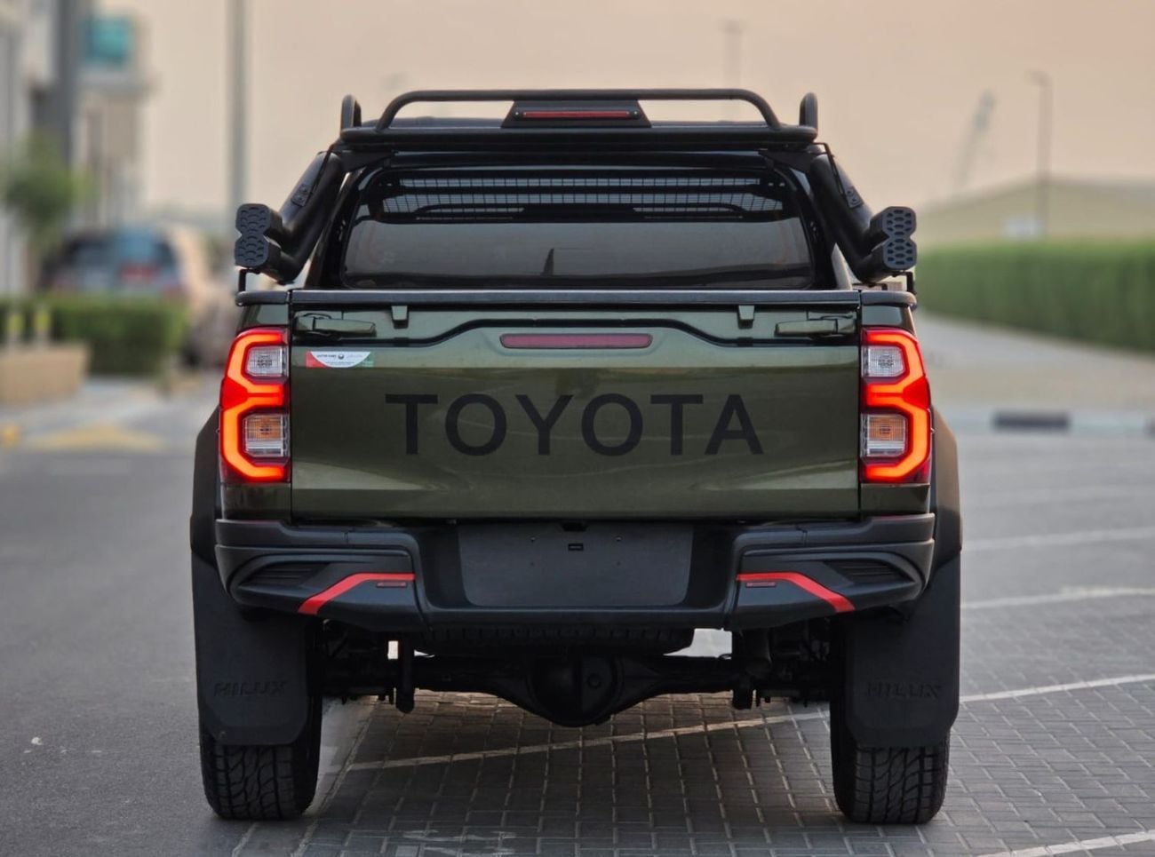 تويوتا هيلوكس GR Body Kit Installed - 2.8 - Diesel - 4WD - AT