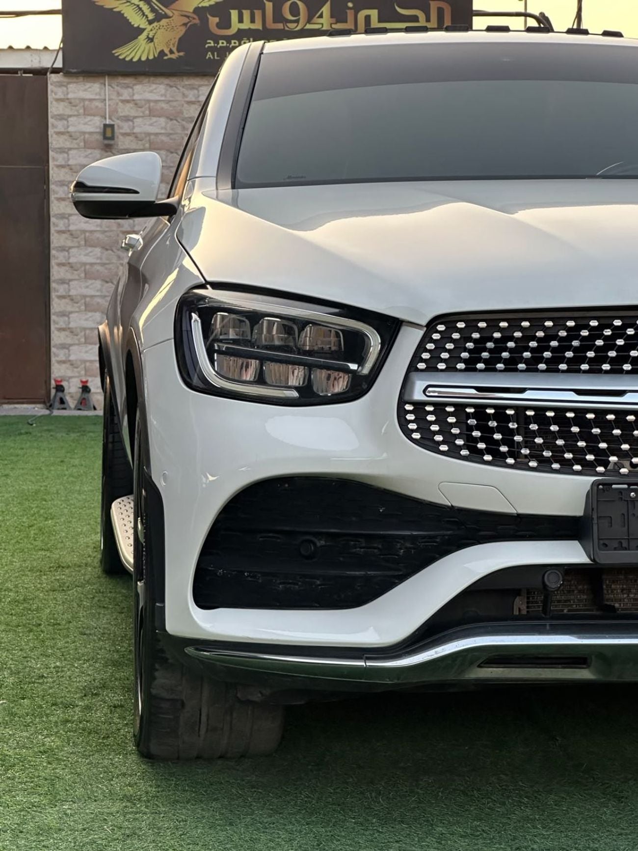 Mercedes Benz GLC200 STANDARD