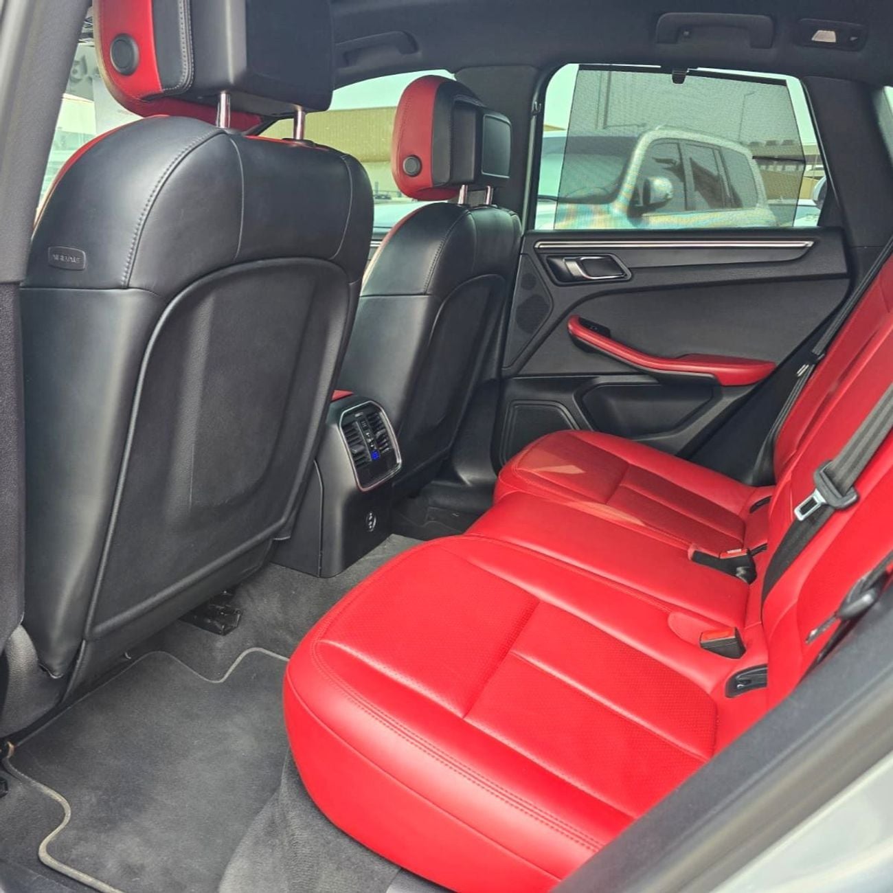 Porsche Macan STANDARD PORCHE MACAN