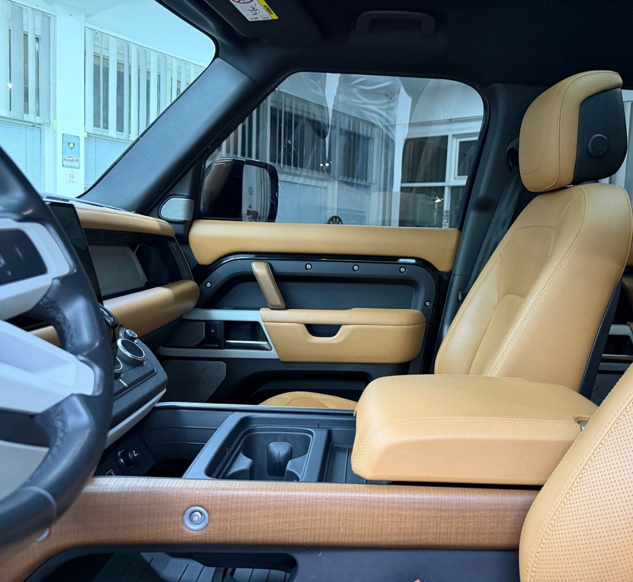 Land Rover Defender 130 HSE P400