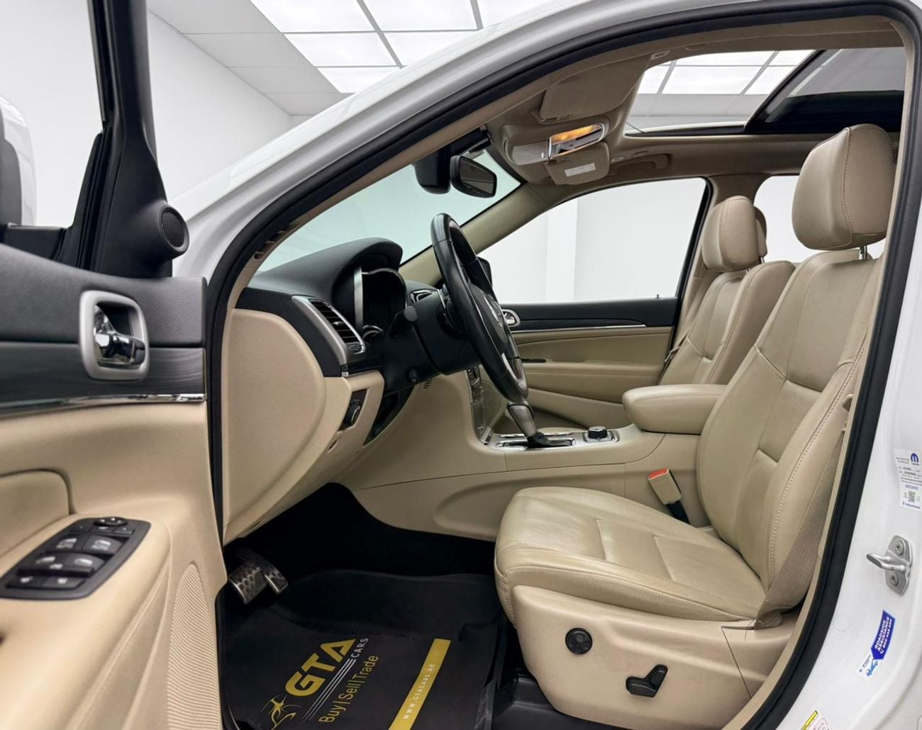 Jeep Grand Cherokee LIMITED 2021 Jeep Grand Cherokee Limited, Warranty, Full Jeep Service History, Fully Loaded, GCC