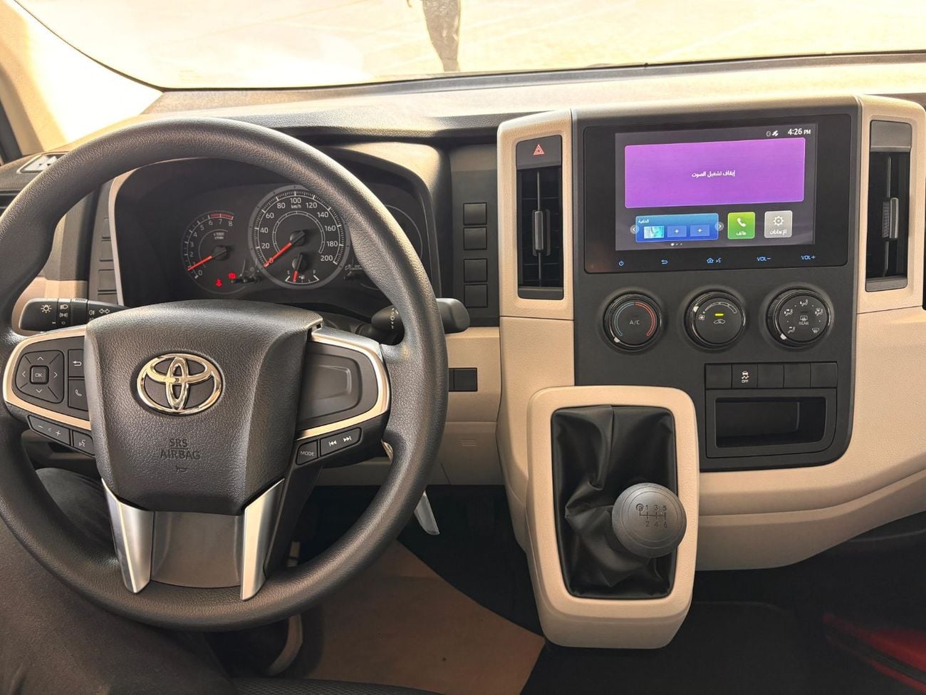 Toyota Hiace GL - STANDARD ROOF CARGO MANUAL TRANSMISSION