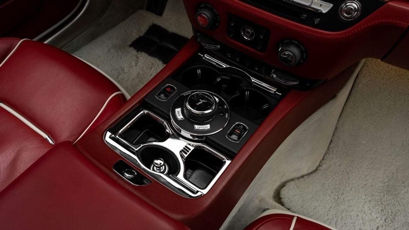 Rolls Royce Wraith STANDARD - 2014 - GCC Specs
