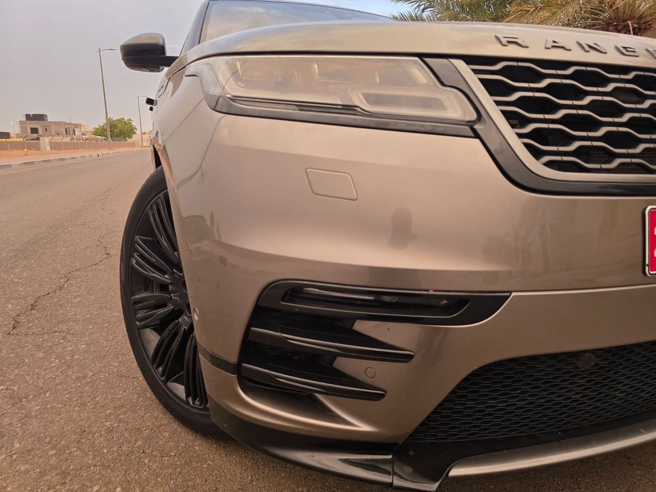 Land Rover Range Rover Velar R-DYNAMIC HSE