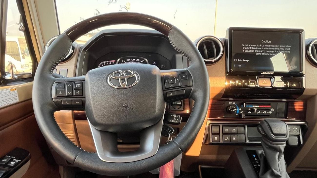 Toyota Land Cruiser 70 LC71 LX