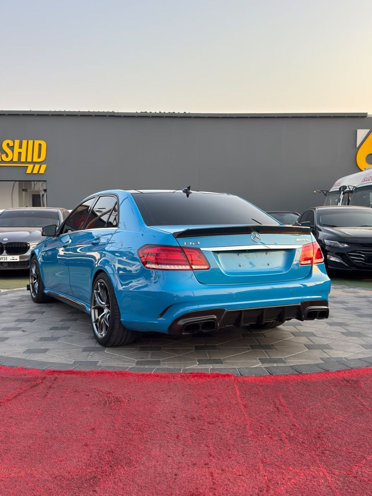 مرسيدس بنز E 63 AMG ستاندارد