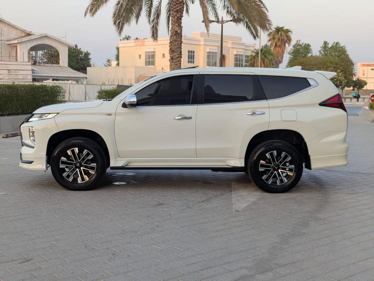 Mitsubishi Montero