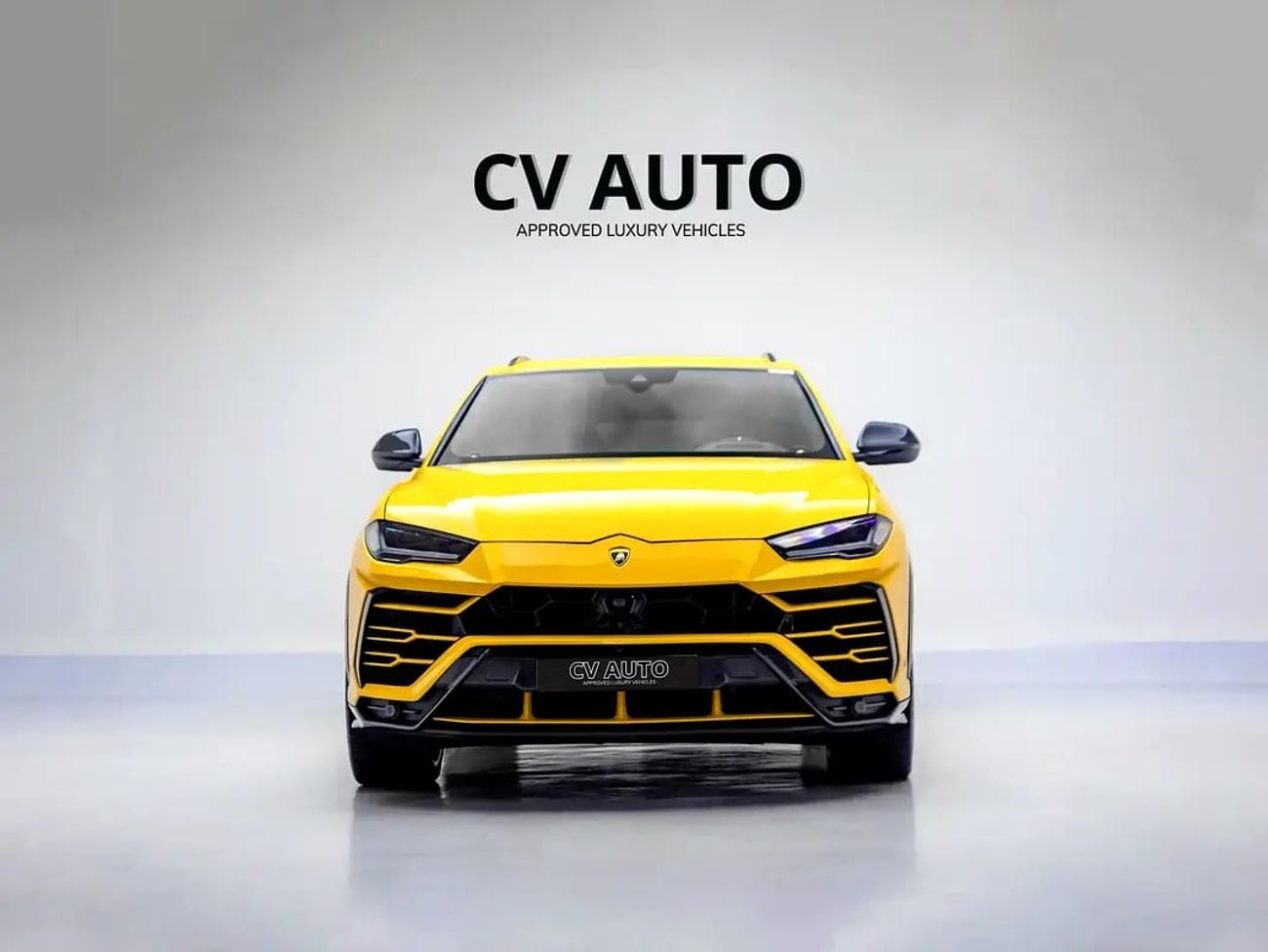 Lamborghini Urus STANDARD GCC Spec | Low Mileage