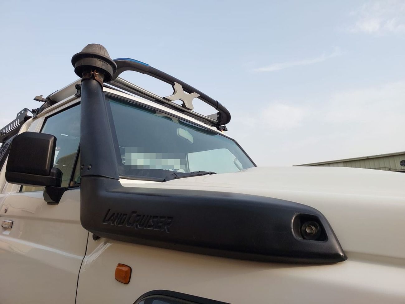 Toyota Land Cruiser Pick Up
