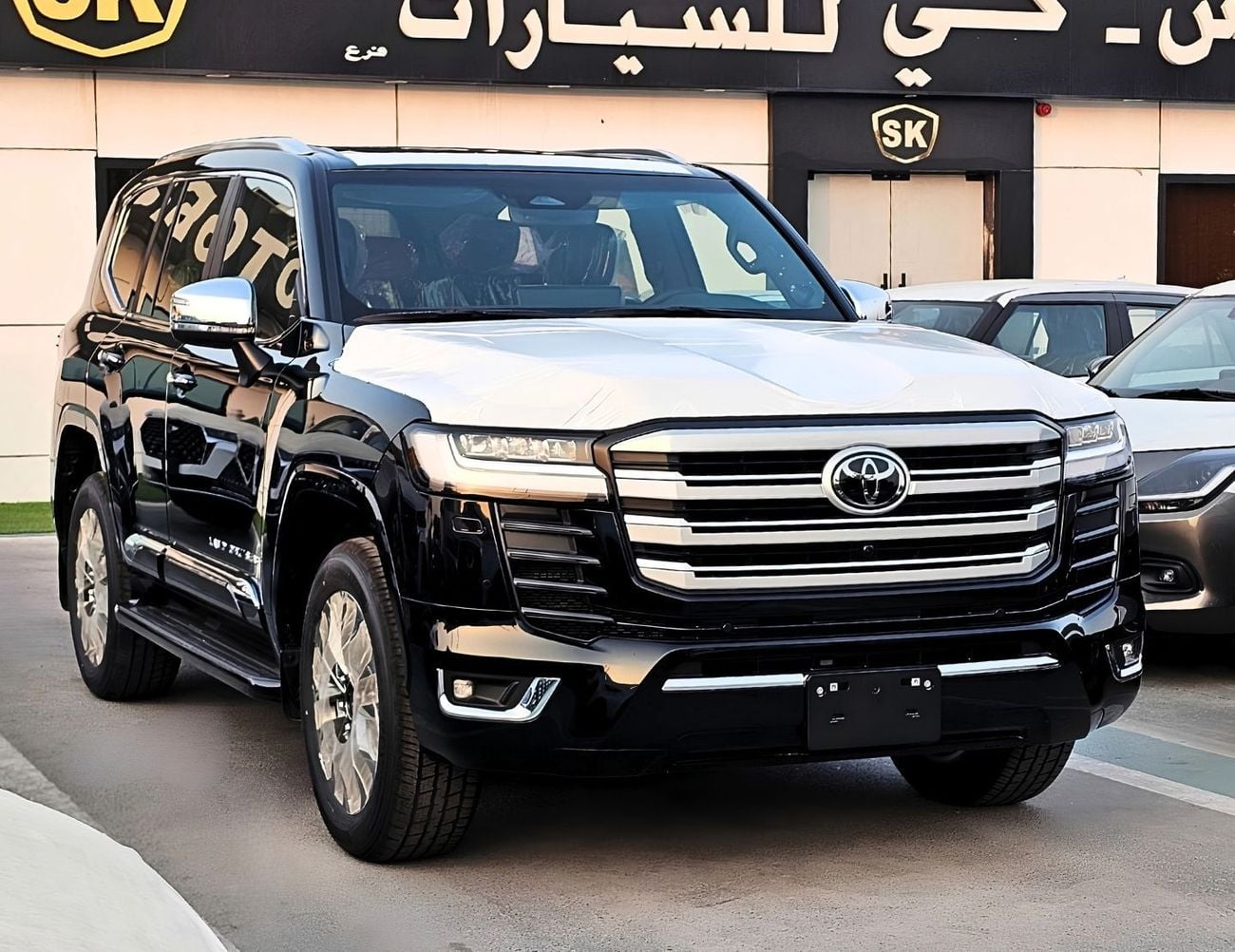 Toyota Land Cruiser VX TOYOTA LANDCRUISER LC300 VX TWIN TURBO || RADAR | JBL,BIG DVD, REAR ENTERTAINMENT | DIESEL AT 3.3L V