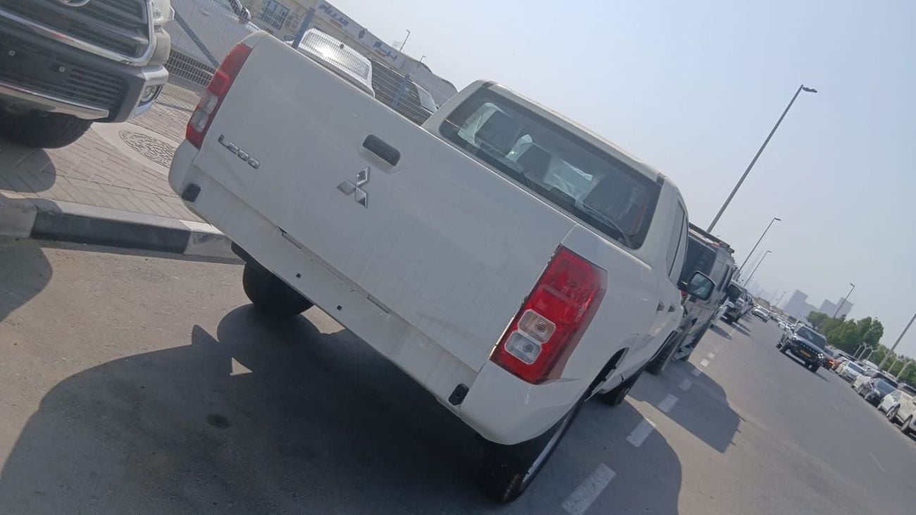 ميتسوبيشي L200 GLX ميتسوبيشي L200 M-Line 2.4 لتر بنزين دفع رباعي | 2026 | مواصفات دول مجلس التعاون الخليجي | للتصدير فق