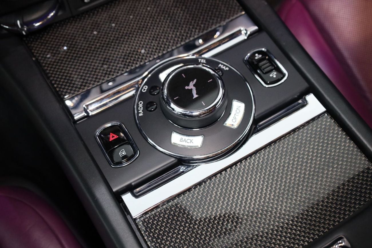 Rolls Royce Wraith Black Badge, Starlight Healiner, Two-Tone Interior, GCC Specs!!