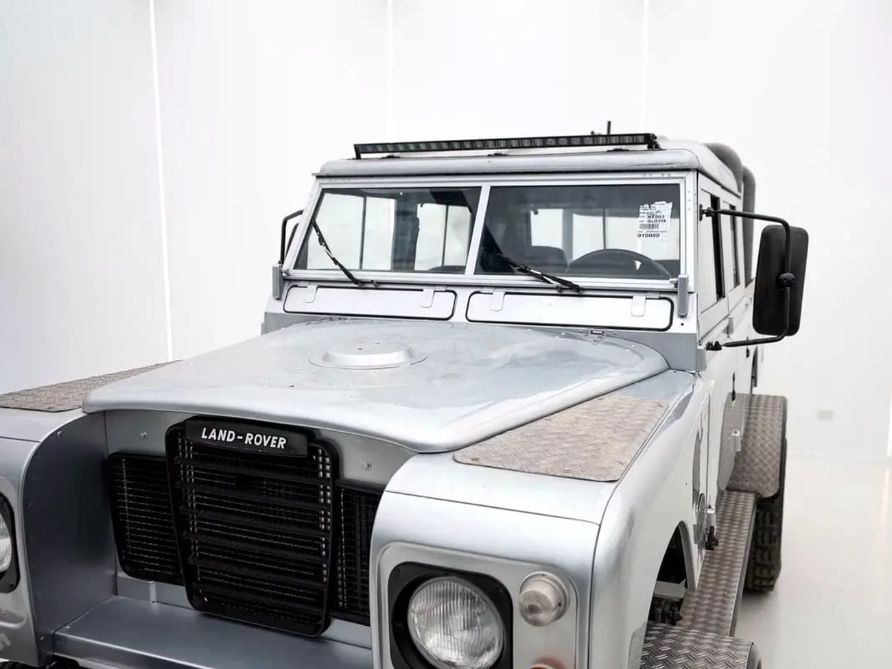 Land Rover Defender Worldwide 1/2 Worldwide | BIGFOOT MK-2 | Good condition.