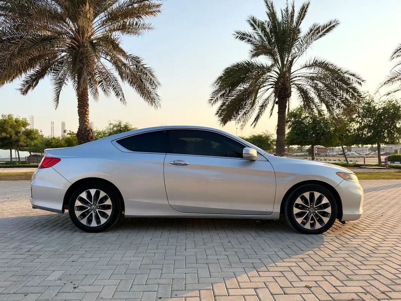Honda Accord Coupe EXI GCC Full Option Top With Full Service History & 2 Orignal Keys