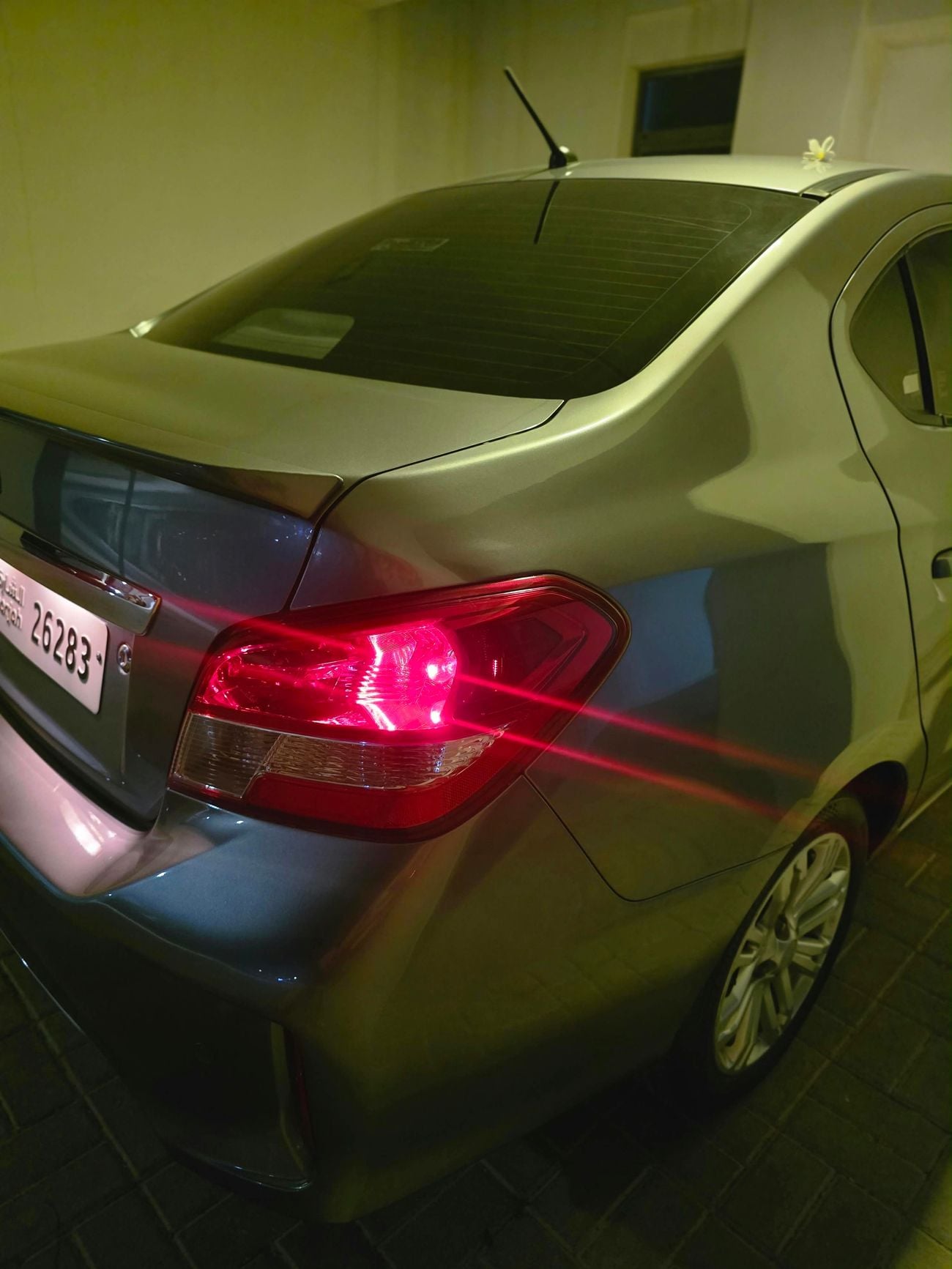 Mitsubishi Attrage GLX