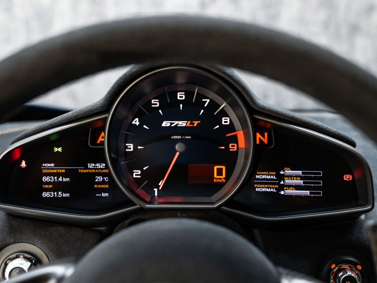 McLaren 675LT COUPE