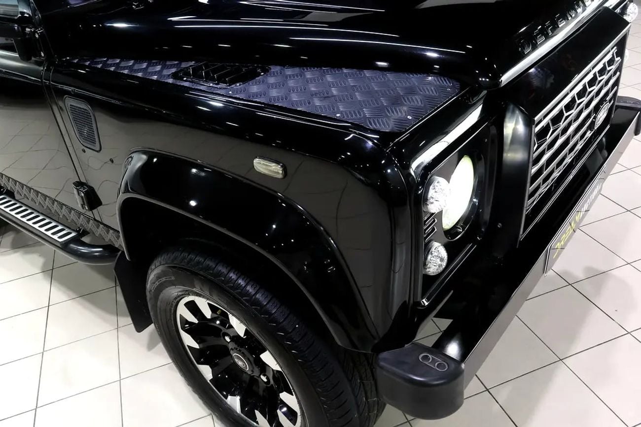 Land Rover Defender !! || GCC Specs || Manual || Super clean