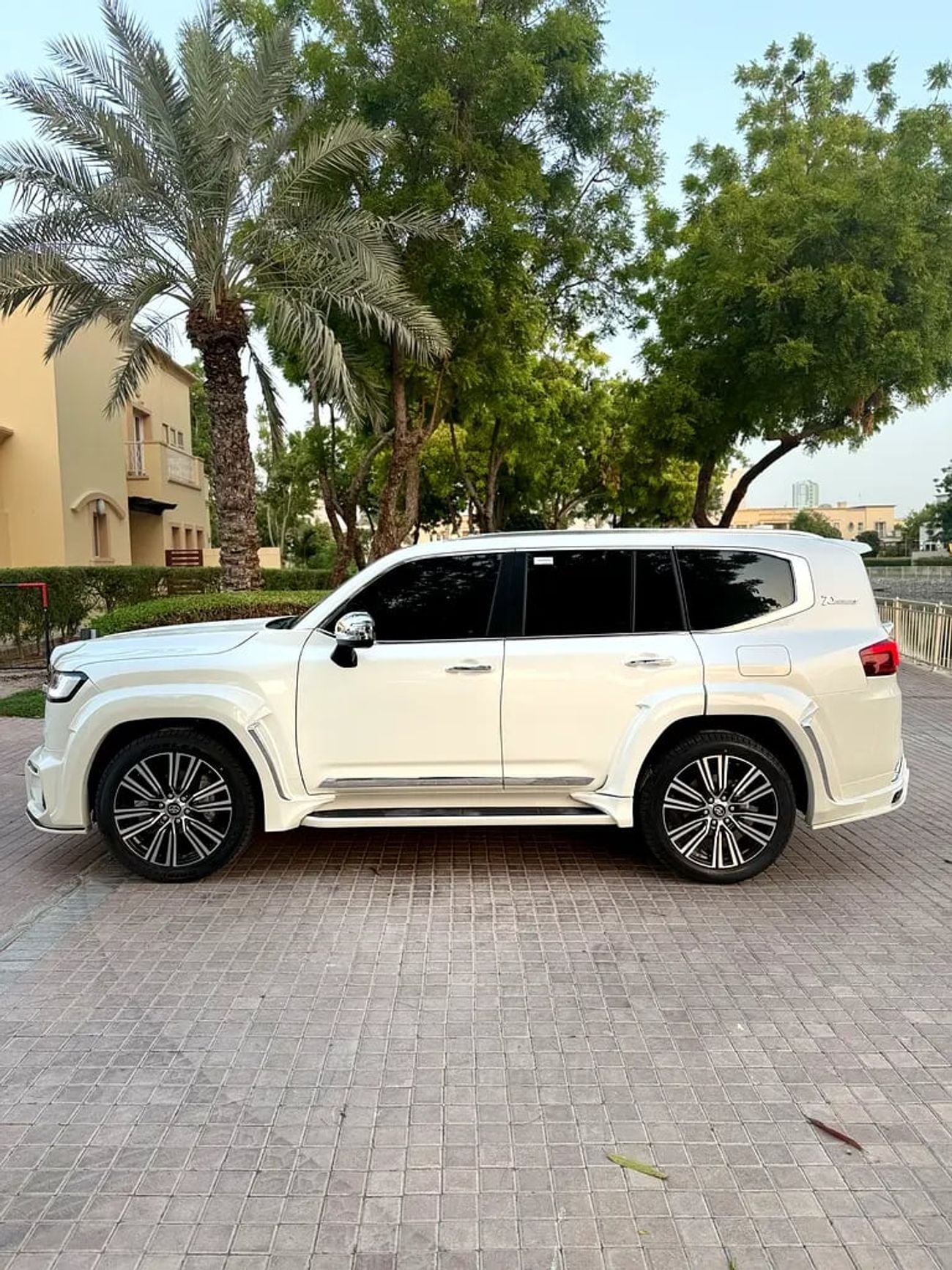 تويوتا لاند كروزر VIP EDITION Wild Body GCC SPECS, Brand