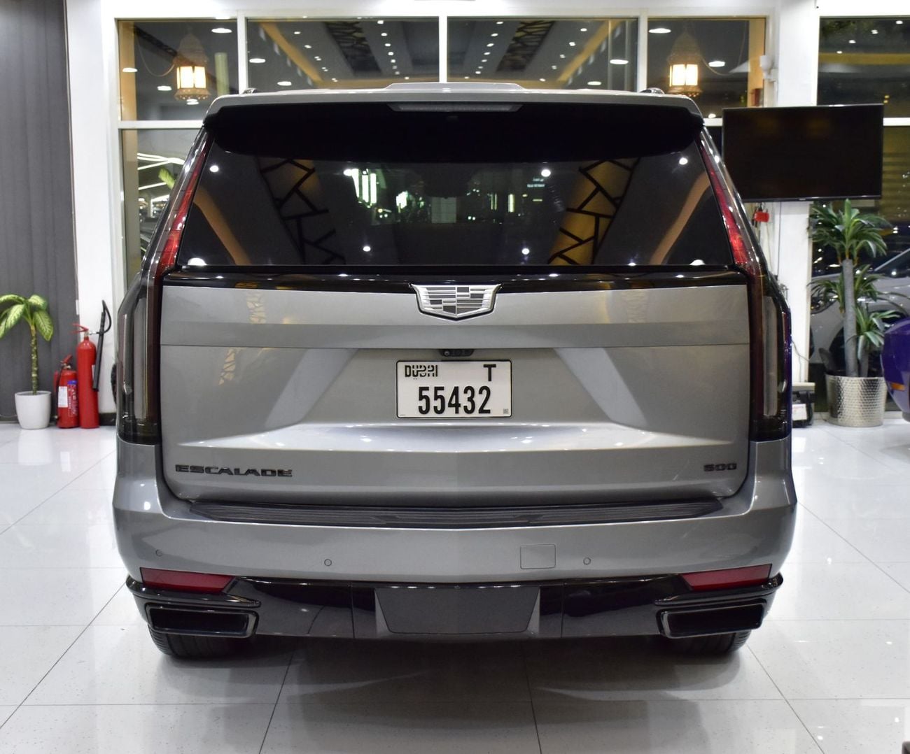 Cadillac Escalade SPORT PLATINUM EXCELLENT DEAL for our Cadillac Escalade 600 Black Edition ( 2024 Model ) in Grey Color Canadian Spe