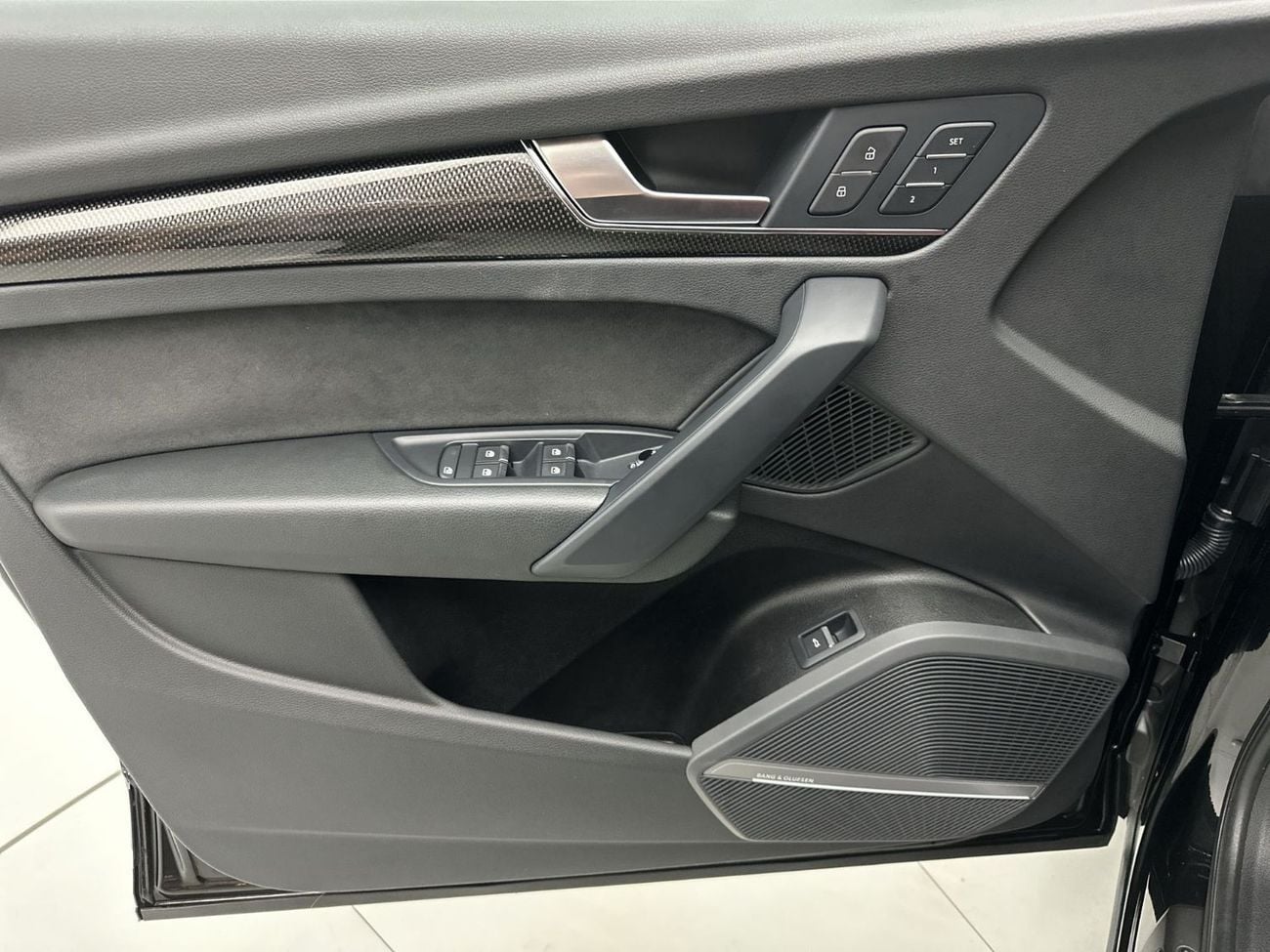 أودي SQ5 TFSI SPORTBACK quattro 3.0L 354hp (Ref# 64646)
