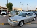 Lincoln Town Car SIGNATURE VERY CLEAN CAR LOW MILEAGE