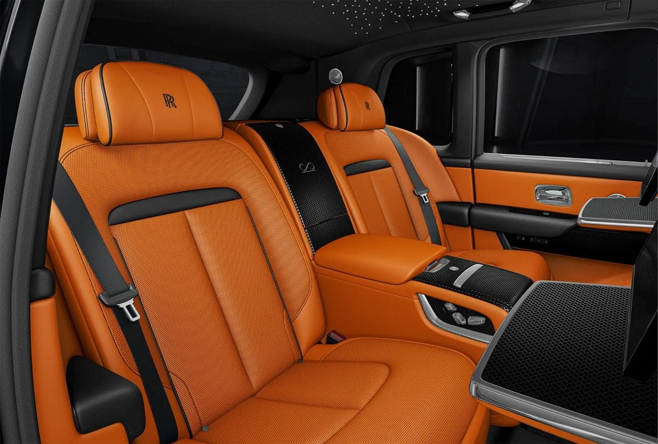 Rolls Royce Cullinan BLACK BADGE Fully loaded MY27