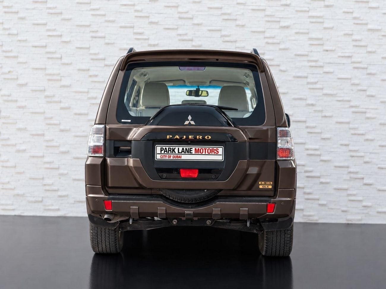 Mitsubishi Pajero GLS H/L ROCKFORD