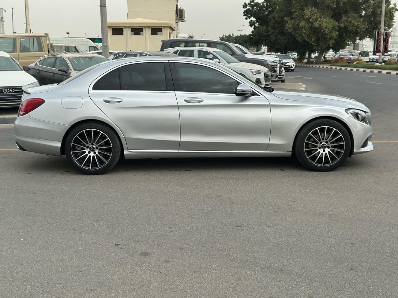 Mercedes Benz C200 Turbocharged, 16-valve, Inline 4-cylinder (M274)