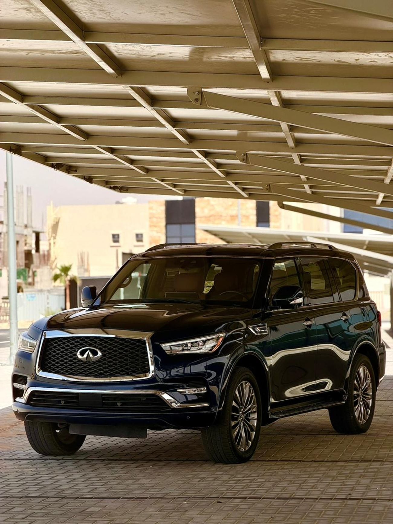 إنفينيتي QX80 لوكس سينسوري