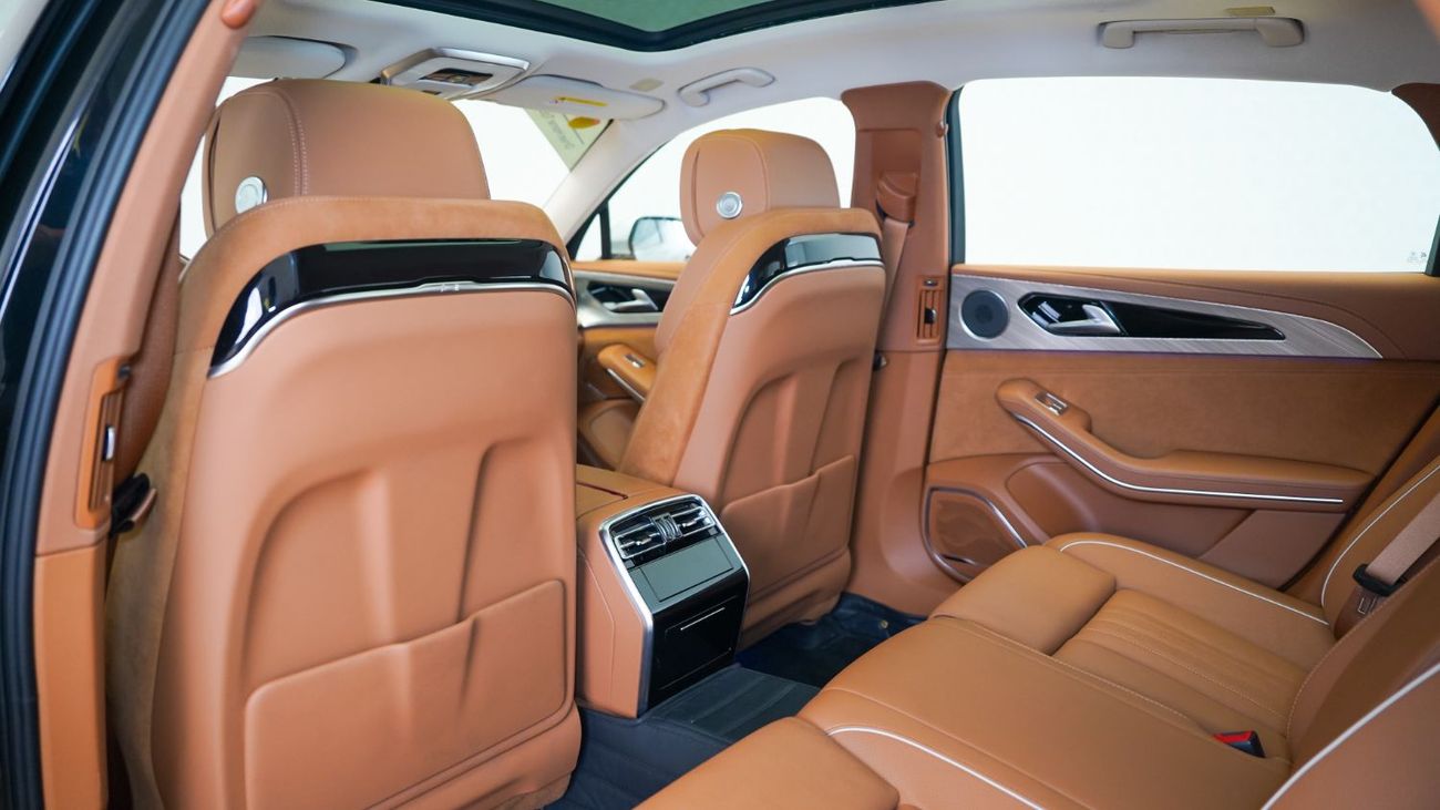 HONGQI H9 LUXURY