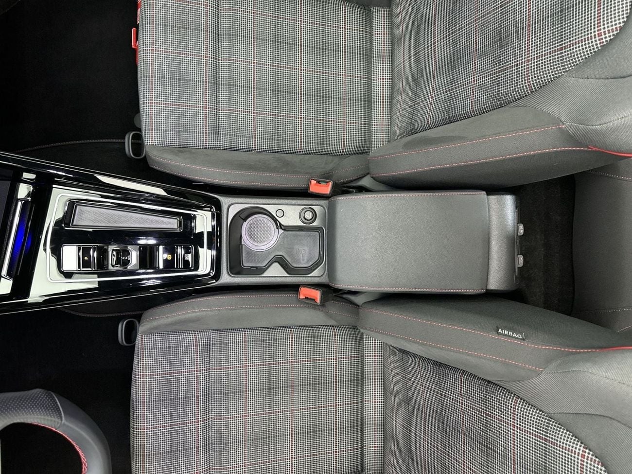 Volkswagen Golf GTI Golf GTI 2.0L | Panoramic Sunroof | 245 HP | GCC Specs | 7-Speed DSG