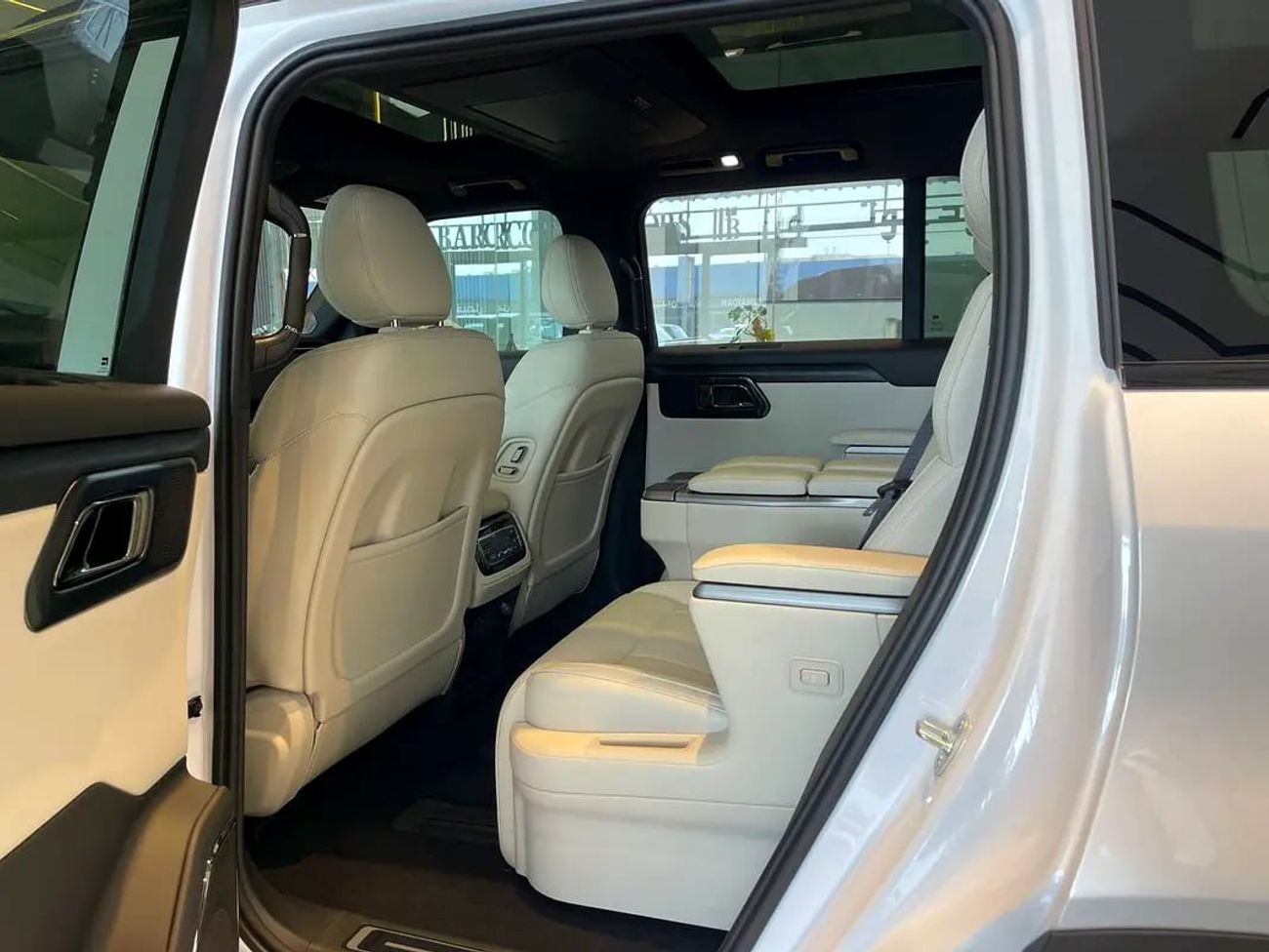 ROX 01 VIP / 6 SEATS / / KM / LONG RANGE / WARRANTY AND SERVICE CONTRACT 5 YEARS EVS