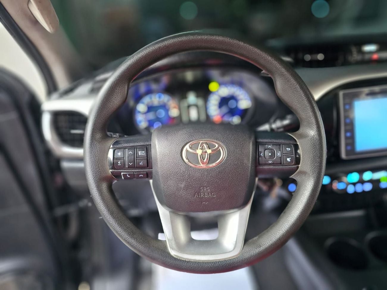 Toyota Hilux 2016model upgrade 2024Model adventure 2.7L petrol Engine Colour Black Transmission Automatic Interio