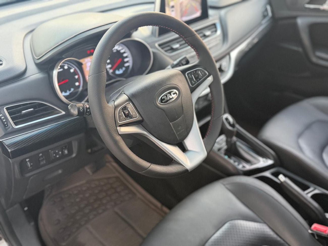 JAC S3 STANDARD JAC S3 PLUS 2021 GCC 1.6L TWO KEYS IN PERFECT CONDITIONS