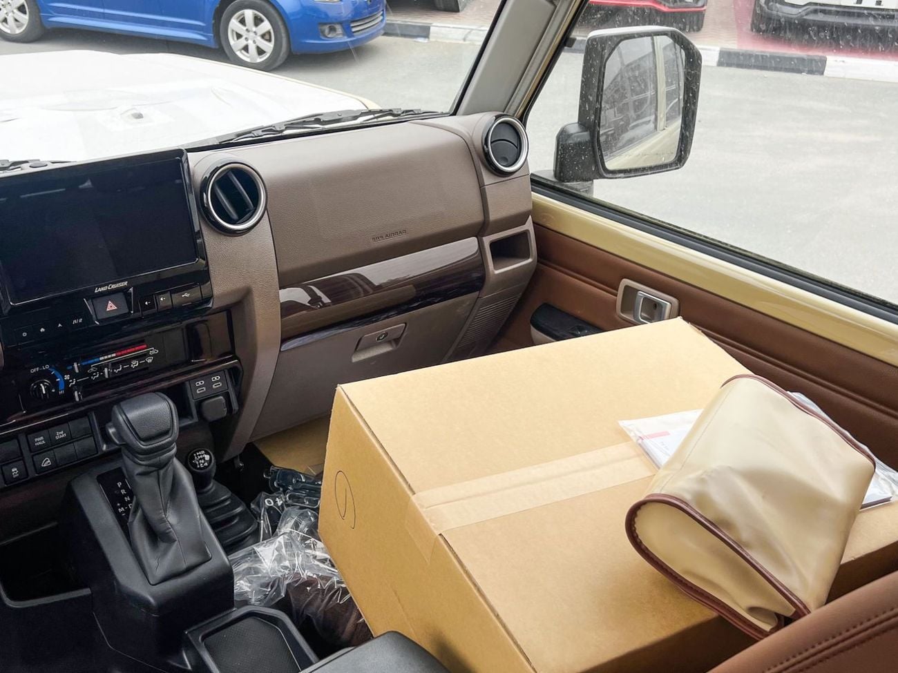 تويوتا لاند كروزر بيك آب EXPORT ONLY - FULL OPTION 4.0L PETROL (OMANI)