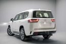 تويوتا لاند كروزر GXR LC300 3.5L - White Pearl Inside Beige | Export Only