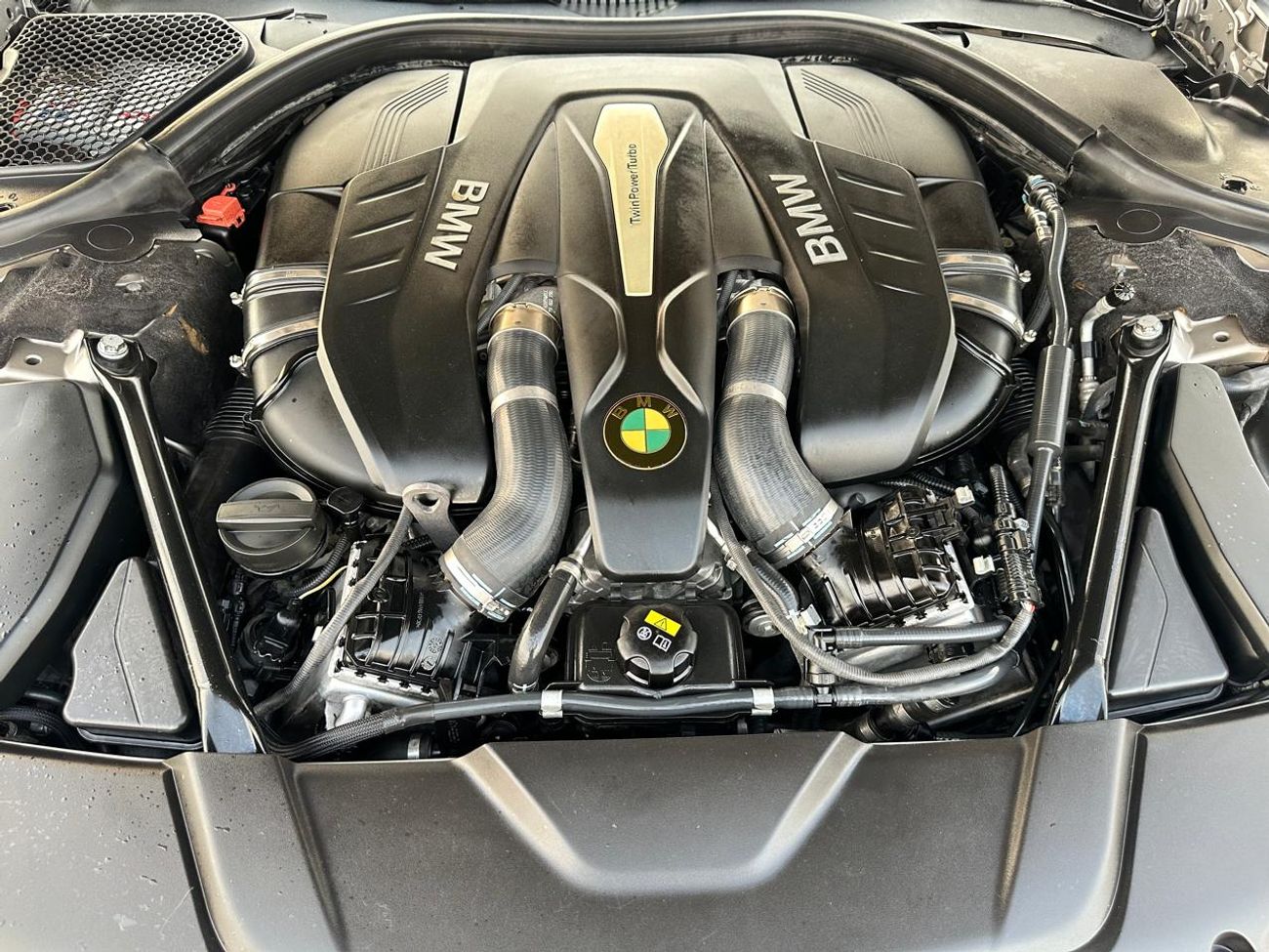 BMW 750Li XDRIVE LUXURY