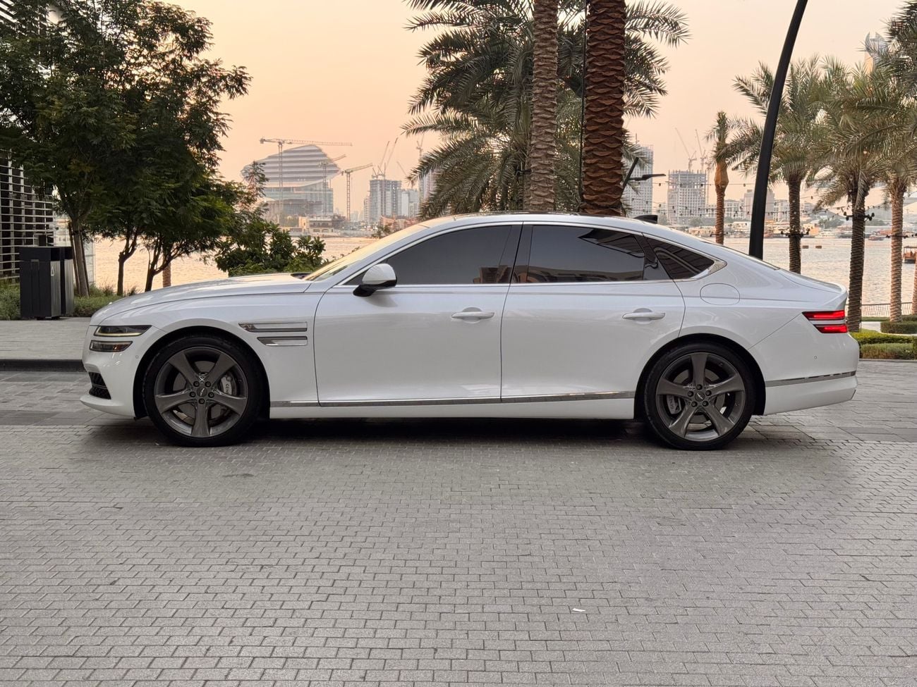 Genesis G80 PRESTIGE