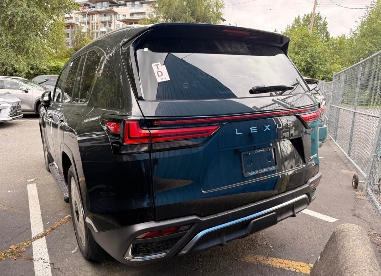 لكزس LX 600 F SPORT