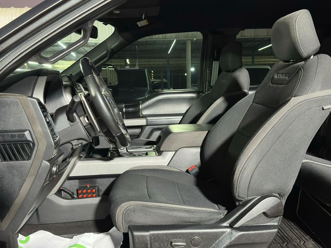 Ford F-150 RAPTOR SUPER CAB